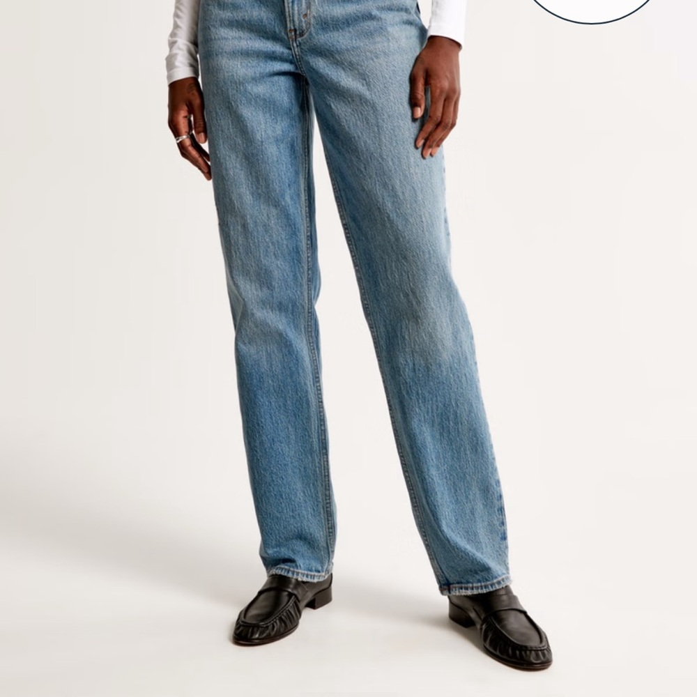 Abercrombie Ultra High Rise 90s Straight Jean